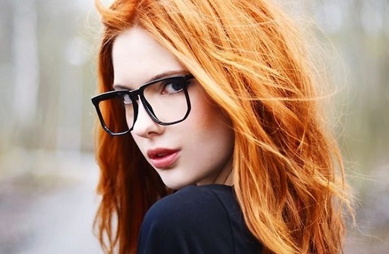 ลุคเนิร์ดๆ ของดาราและเซเล็บ กับเทรนด์แฟชั่นแว่นตาเด็กเนิร์ดสุดแรง! - แว่นตาสุดแนว - แฟชั่นคุณผู้หญิง
