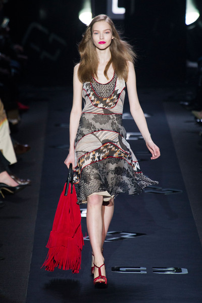 Tinh tế và quyến rũ cùng BST Thu 2013 từ Diane von Furstenberg - Thời trang nữ - Bộ sưu tập - Nhà thiết kế - Thời trang - Thu 2013 - Diane von Furtenberg
