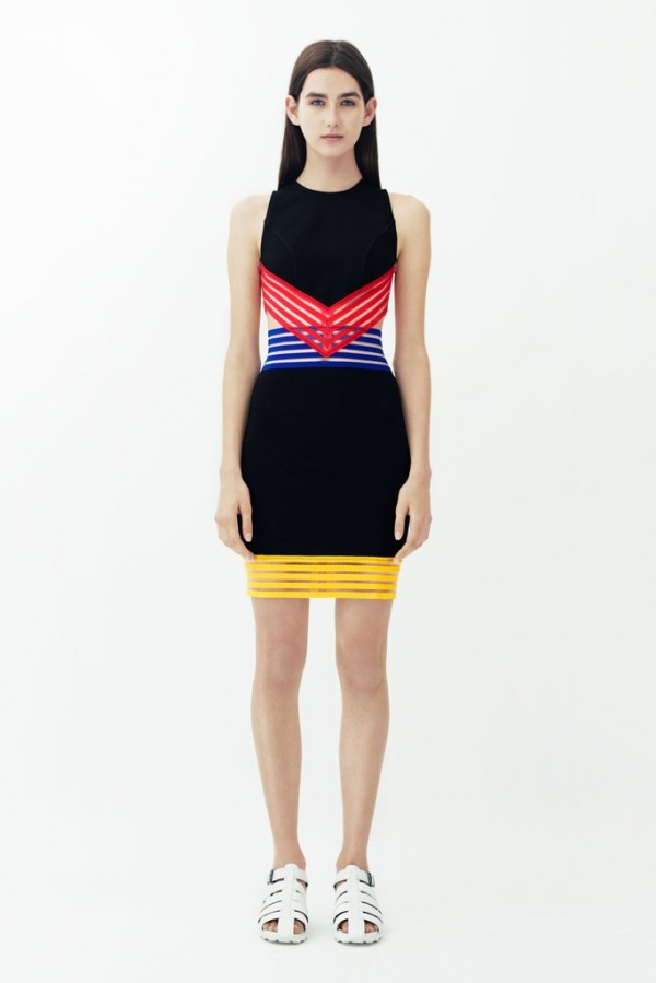 Thời trang thập niên 70-80 trong BST Resort 2014 của Christopher Kane - Christopher Kane - Nhà thiết kế - Bộ sưu tập - Thời trang nữ - Resort 2014