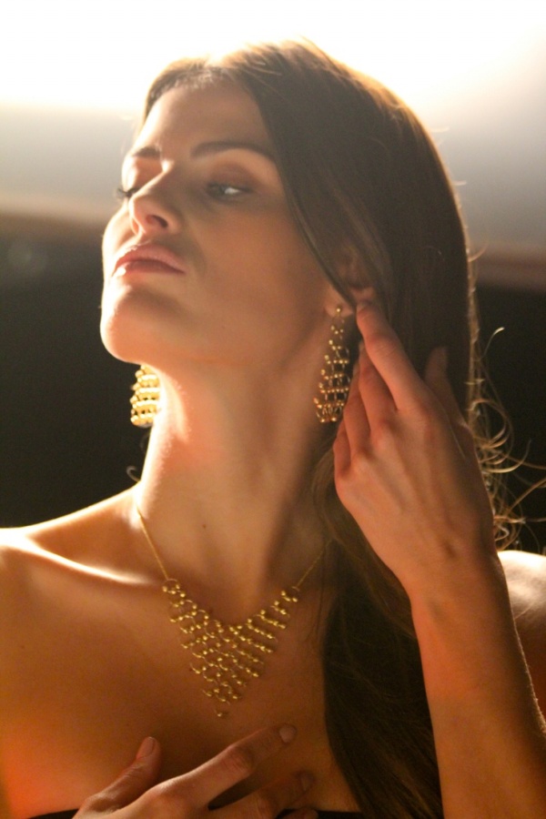 Bombshell Isabeli Fontana Fronts Stroili Oro's Jewelry 2013 Ad Campaign [PHOTOS + VIDEO] - Isabeli Fontana - Stroili Oro - Jewelry - Designer - Collection - Model - Fashion - Photo - Video