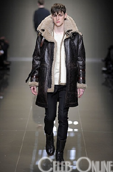 หนุ่มเคร่งขรึมดุดันสไตล์อาร์มี่ ครองแคตวอล์ก 2010/2011 - นางแบบ - แฟชั่น