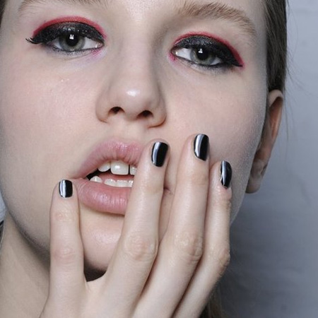 Những kiểu nail sẽ thống trị thế giới thời trang Thu/Đông 2012 - xu hướng - Thời trang nữ - Tư vấn - Thu/Đông 2012 - Trang trí móng
