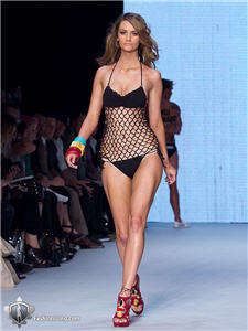 ชุดว่ายน้ำสวยสุดโดน ในงานสัปดาห์แฟชั่นที่ออสเตรเลีย - ชุดว่ายน้ำ - Lisa Maree - แฟชั่นโชว์
