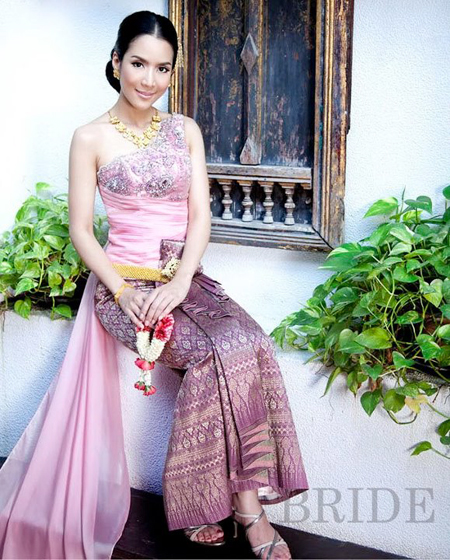จักจั่น-อคัมย์สิริ กับชุดไทยสุดหวาน - แฟชั่นแต่งงาน - จักจั่น-อคัมย์สิริ
