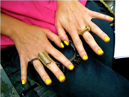Toả sáng mùa hè cùng sắc nail - Thời trang nữ - Hè 2012 - xu hướng - Trang trí móng - Màu nail