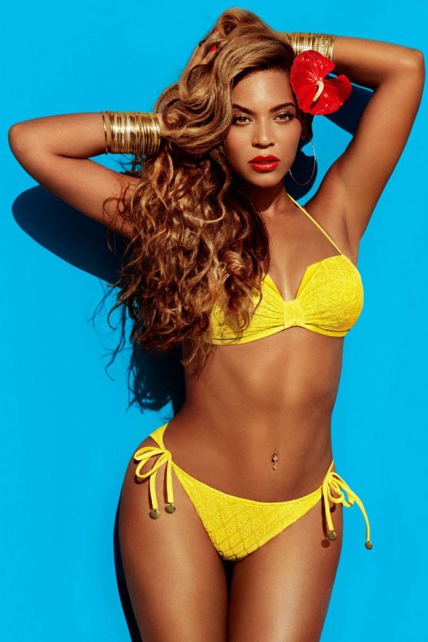 Beyoncé a Bahamákon sütteti formás idomait az H&M 2013-as nyári kampányában [FOTÓ]