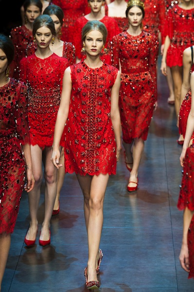 ความอลังการ!! Dolce&Gabbana Gets Regal, Religious for Fall 2013 - แฟชั่นคุณผู้หญิง - เทรนด์ใหม่ - แฟชั่นโชว์ - Dolce&Gabbana