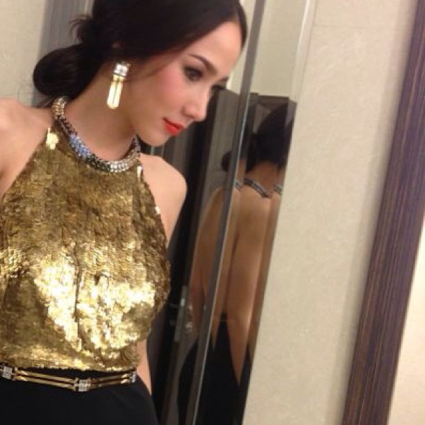 ว้าว!! สุดอลัง อั้ม พัชราภา กับชุดราตรีแบรนด์ดังราคา 2 แสนกว่า... - Celeb Style - แฟชั่นดารา - เซเลบ สไตล์ - อั้ม พัชราภา - ชุดราตรี - ชุดใส่ออกงาน - ชุดราตรียาวคล้องคอ