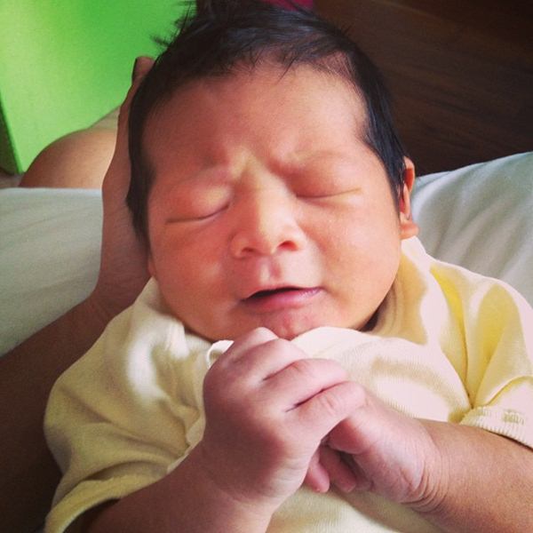 อัพเดท!! ภาพน้องภูดิศ ลูกชายหัวแก้วหัวแหวนของ ป๋อ เอ๋ ทะเล้นเชียว! - ลูกดารา - ภาพน้องภูดิศ - ลูกชายป๋อ เอ๋ - ป๋อ ณัฐวุฒิ สกิดใจ - ลูกชายคนแรก