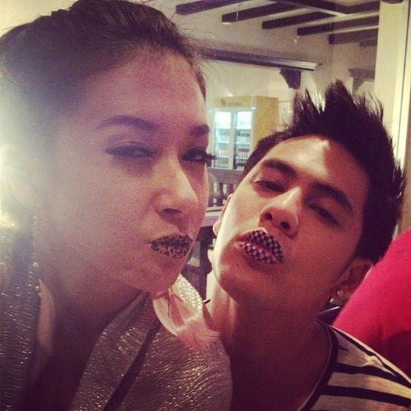 Party Lip Tattoo ไอเดียกิ๊บเก๋ทาปากเป็นลาย - Party Lip Tattoo - เทรนด์ใหม่ดารา - ทาปากเป็นลาย - ปาร์ตี้ไอเดีย - สีปาก