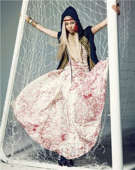 แฟชั่นเก๋ๆต้อนรับฟุตบอลโลกกับนิตยสาร Vogue Korea - แฟชั่น - Vogue - นิตยสาร