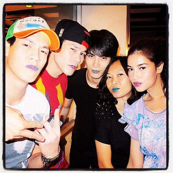 Party Lip Tattoo ไอเดียกิ๊บเก๋ทาปากเป็นลาย