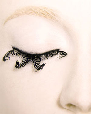 Paper Eyelashes: Hot Trend for every Party - Accessory - Makeup - Eyelashes