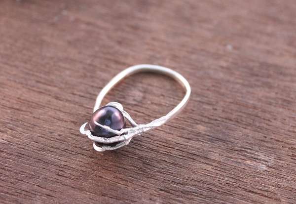 Trang Sức Kỳ Lạ Làm Từ Xác Động Vật Của Kate Gilliland - Trang sức - Kate Gilliland - Bộ sưu tập