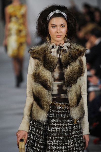งามสง่าหรูหรากับ Oscar de la Renta Fall 2012 - Oscar de la Renta - แฟชั่นคุณผู้หญิง - แฟชั่นโชว์