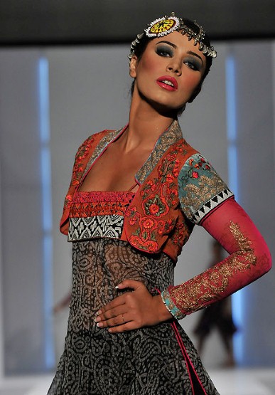 Pakistan Fashion Week 2011 opens - Pakistan - Fashion Week