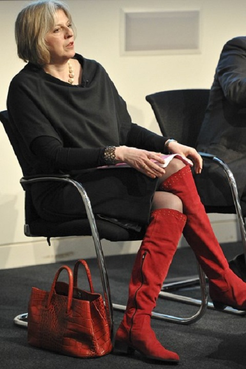 Theresa May นายกคนใหม่ของอังกฤษ ฉายาแฟชั่นนิสต้าแห่งรัฐสภา - แฟชั่น - แฟชั่นวัยรุ่น - เทรนด์แฟชั่น - แฟชั่นเสื้อผ้า - แฟชั่นคุณผู้หญิง - Celeb Style - อินเทรนด์ - ความงาม - ผู้หญิง - เทรนด์ใหม่ - แต่งหน้า
