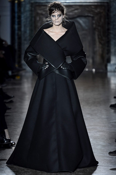 BST Thu 2013 cực độc đáo từ Gareth pugh - Thời trang nữ - Bộ sưu tập - Nhà thiết kế - Thời trang - Thu 2013 - Gareth Pugh