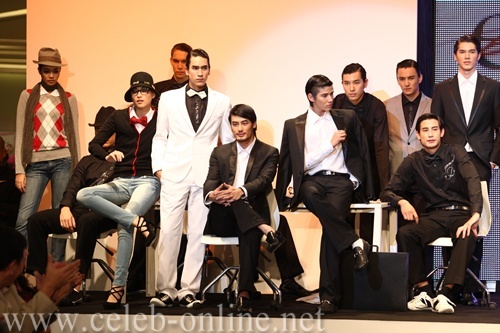 หนุ่มๆ สาวๆ ชวนห่มคริสตัลแวววับรับเทรนด์หนาว !! - Fashion Week - เทรนด์