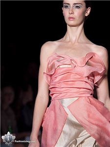 Nicola Finetti Spring / Summer 2010 ในสัปดาห์แฟชั่นที่ออสเตรเลีย - Nicola Finetti - แฟชั่น วีก - ออสเตรเลีย - แฟชั่นคุณผู้หญิง