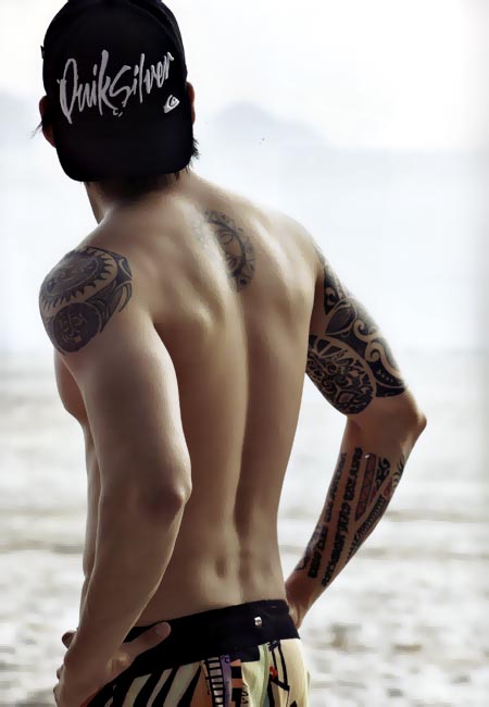 หนุ่มแทคในมาดสปอร์ตแมน  จากนิตยสาร men's health - นิตยสาร - หุ่นเฟิร์ม - กีฬาทางน้ำ - ซิกแพคแน่น - แทค ภรัณยู - men's health - แฟชั่น