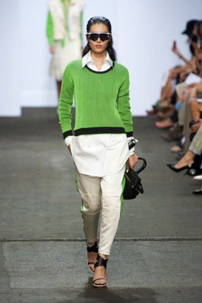 เบรกความสดจากสีนีออน ด้วย แฟชั่นสตรีทแวร์ Rag & Bone - แฟชั่นโชว์ - เบรกสีนีออน - แฟชั่นสตรีทแวร์ - Rag & Bone - มิกซ์ แอนด์ แมทช์ - ดีไซเนอร์