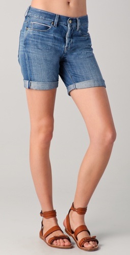 Short ấn tượng cho đôi chân dài miên man - Quần short