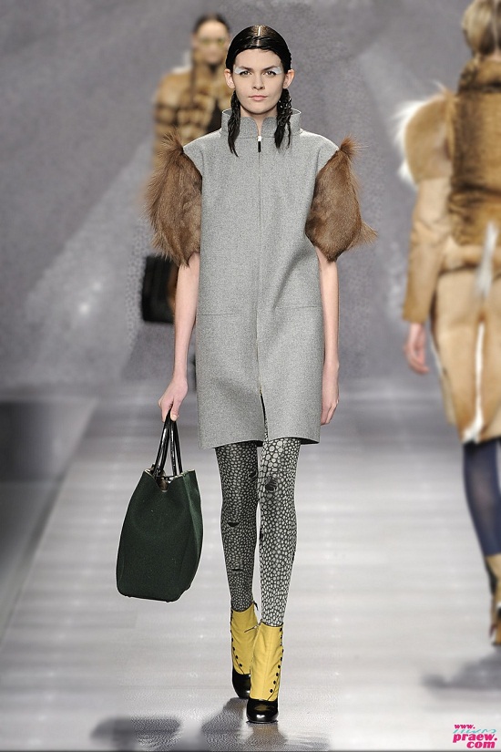 คอลเล็กชั่นฤดูใบไม้ร่วง-ฤดูหนาว 2012 จาก FENDI - แฟชั่นคุณผู้หญิง - FENDI