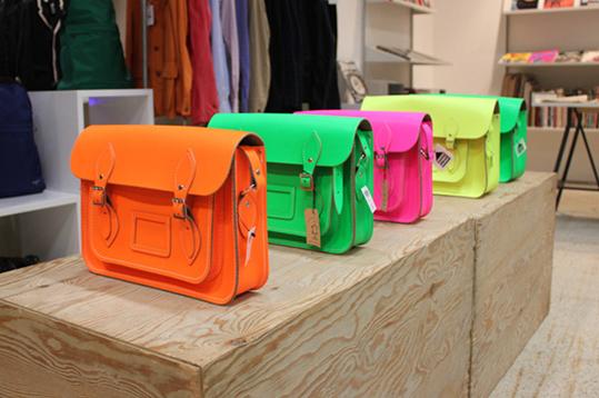 กระเป๋า Cambridge Satchel