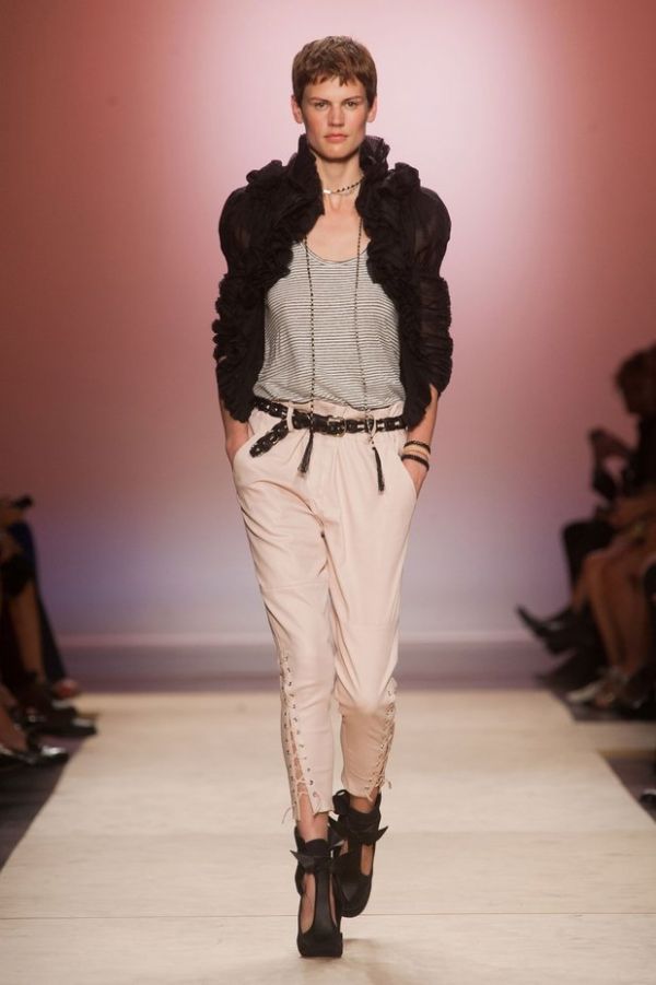 Isabel Marant Spring 2014 PFW Spring 2014 [PHOTOS/VIDEO] - Fashion - Model - Women's Wear - Shoes - Isabel Marant - Fashion News - Designer - Collection - Trends - Trend - spring/Summer 2014 - Fashion Week - Models