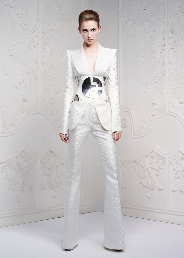 Ngọt ngào mà quý phái trong BST Reosrt 2013 cảu Alexander McQueen - Thời trang nữ - Bộ sưu tập - Resort 2013 - Alexander McQueen - Nhà thiết kế