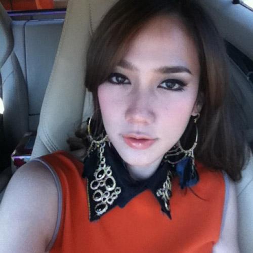 ต่างหูขนนก ระย้าย้อย เทรนด์ใหม่สไตล์คนดัง - Accessories