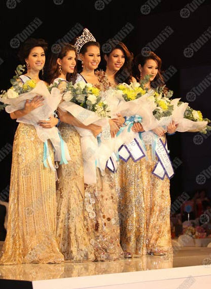 บัณฑิตนิติฯลูกพ่อขุน คว้ามิสไทยแลนด์เวิลด์ 2010 "งามอย่างมีคุณค่า เพื่อการศึกษาของเด็ก - มิสไทยแลนด์เวิลด์