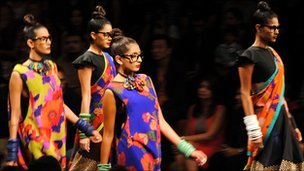 India's fashion industry faces challenges to go global