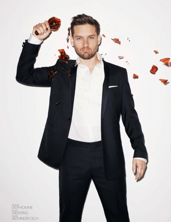 Tobey Maguire "Lập Dị" Trên Tạp Chí Interview Đức Tháng 6/2013 - Tobey Maguire - Terry Richardson - Tạp chí - Tạp chí Interview - Sao