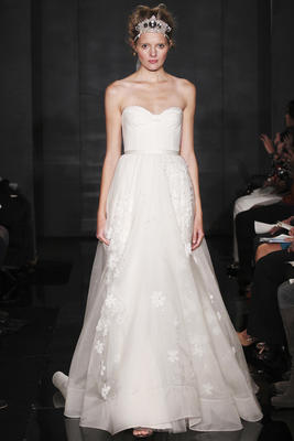 Fashion for the prettiest bride - Reem Acra