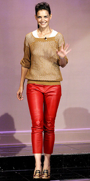 Lady in Red แฟชั่นตามรอยคนดังกับกางเกงแดงแรงสุดใจ!! - แฟชั่นคุณผู้หญิง - Celeb Style - กางเกงแดง