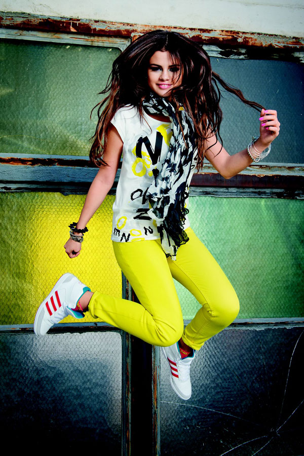 Selena Gomez “sporty”  khuấy động mùa hè với quảng cáo mới của Adidas Neo . - Selena Gomez - Adidas Neo - Thời trang trẻ - Phong cách sao