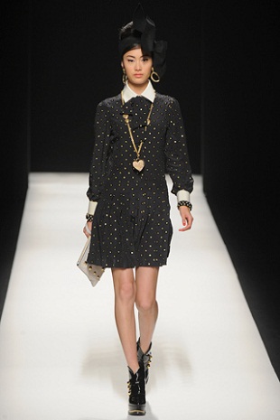 Moschino Collection Fall 2012 Ready to Wear - Moschino - แฟชั่นคุณผู้หญิง - แฟชั่นโชว์