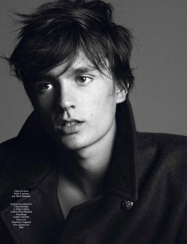 Alain Fabien Delon chụp ảnh với đôi mắt buồn miên man trên tạp chí Vogue Hommes - Alain Fabien Delon - Vogue Hommes - Phong Cách Sao - Thời trang - Hình ảnh - Thư viện ảnh