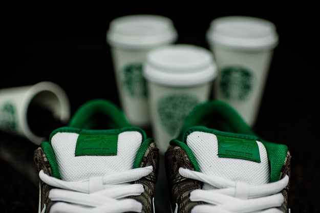 เมื่อ NIKE SB ปล่อยโปรเจคสุดมันในการทำงานร่วมกับ Starbucks - Nike - Nike SB Dunk Low - starbuck - แฟชั่น - รองเท้า - อินเทรนด์ - เทรนด์ใหม่