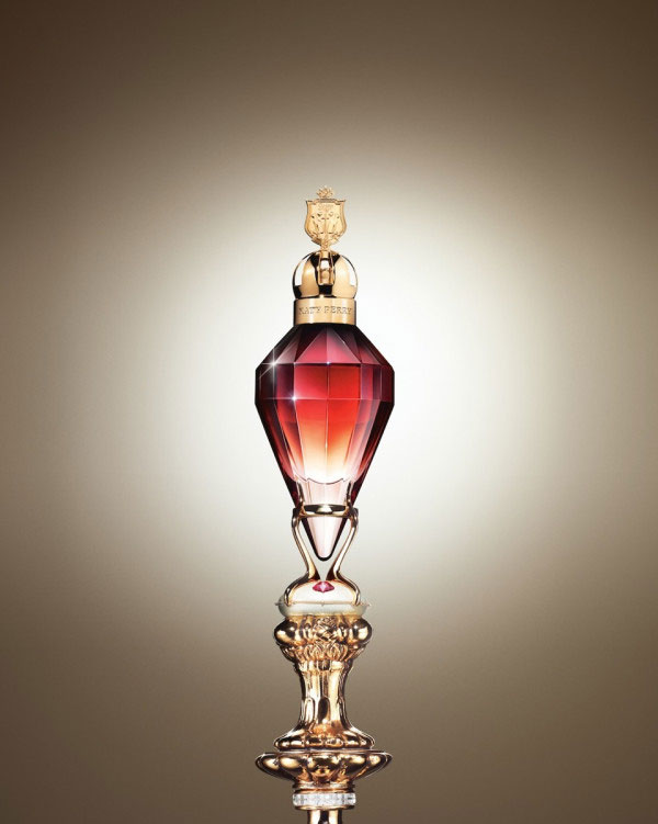 Katy Perry giới thiệu nước hoa Killer Queen. - Katy Perry - Nước hoa - Tin thời trang