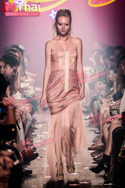 แฟชั่นโชว์  Kloset Inspiration AW 2013 แรงบันดาลใจจาก  Super Nova