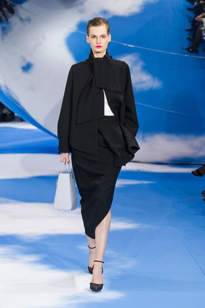คอลเลคชั่นล่าสุดจาก Dior - แฟชั่น - แฟชั่นคุณผู้หญิง - เคล็ดลับ - เทรนด์ใหม่ - อินเทรนด์ - ความงาม - เครื่องสำอาง - แฟชั่นโชว์