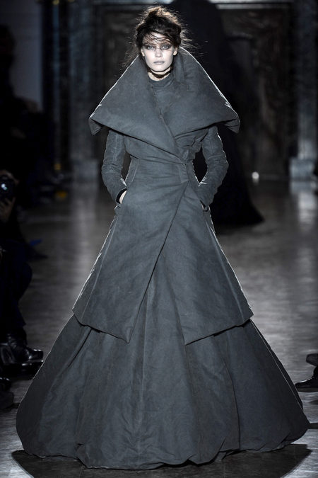 BST Thu 2013 cực độc đáo từ Gareth pugh - Thời trang nữ - Bộ sưu tập - Nhà thiết kế - Thời trang - Thu 2013 - Gareth Pugh