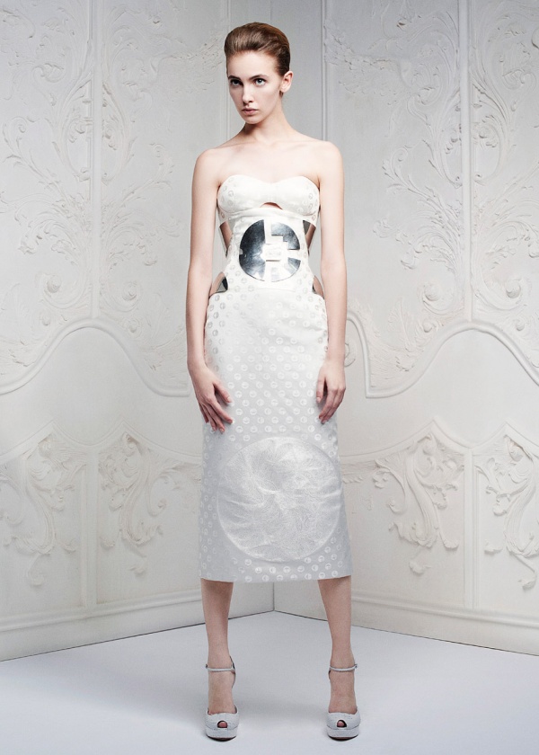 Ngọt ngào mà quý phái trong BST Reosrt 2013 cảu Alexander McQueen - Thời trang nữ - Bộ sưu tập - Resort 2013 - Alexander McQueen - Nhà thiết kế