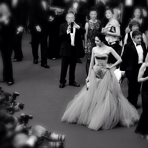 สวยเว่อร์! ชมพู่ อารยา สง่างามกับชุดสุดหรู Zac Posen ณ เมืองคานส์ - Celeb Style - แฟชั่นดารา - ชมพู่ อารยา - งานพรมแดงเมืองคานส์ - ชมพูใส่ชุดสุดหรู - Zac Posen - ชุดสีเขียวฟูฟ่อง