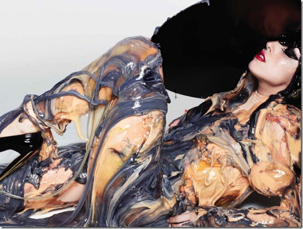 Lady Gaga:The Art of Being Born This Way - Celeb Style - เลดี้ กาก้า