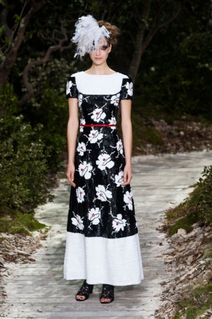 จากรันเวย์แฟชั่นโชว์สุดจี๊ดของ Chanel - แฟชั่น - แต่งหน้า - แฟชั่นคุณผู้หญิง - แฟชั่นดารา - เคล็ดลับ - ทรงผม - เทรนด์ใหม่ - อินเทรนด์ - ความงาม - Celeb Style