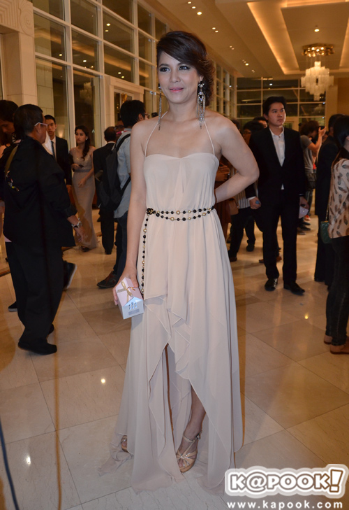ชุดสวยเริ่ดของเหล่าดาราในงานแต่งแป้ง อรจิรา – ผู้กองต้อม - Celeb Style - แฟชั่นดารา - ชุดราตรี - เดรสออกงาน - เสื้อผ้า - งานแต่ง